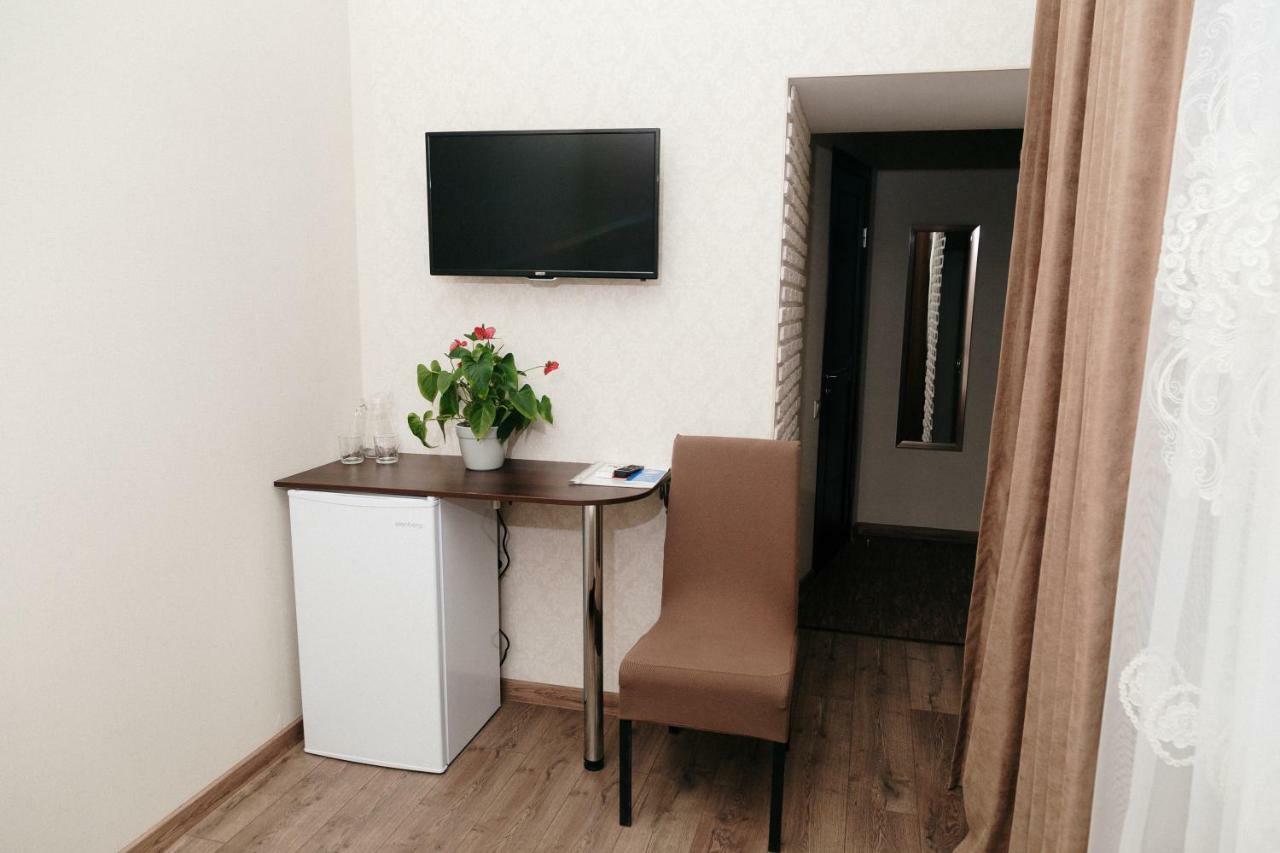 Mini Otel Cozy Patio Odessa Exterior photo